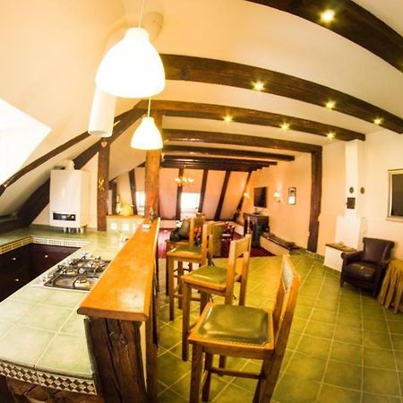 Apartmán The Attic Brašov Exteriér fotografie