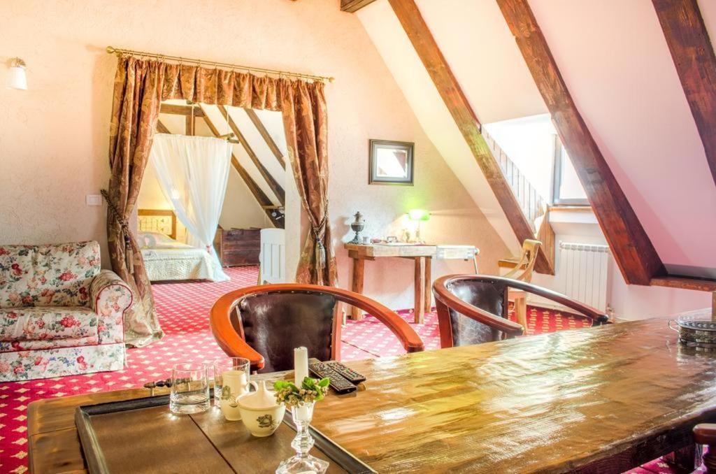 Apartmán The Attic Brašov Exteriér fotografie